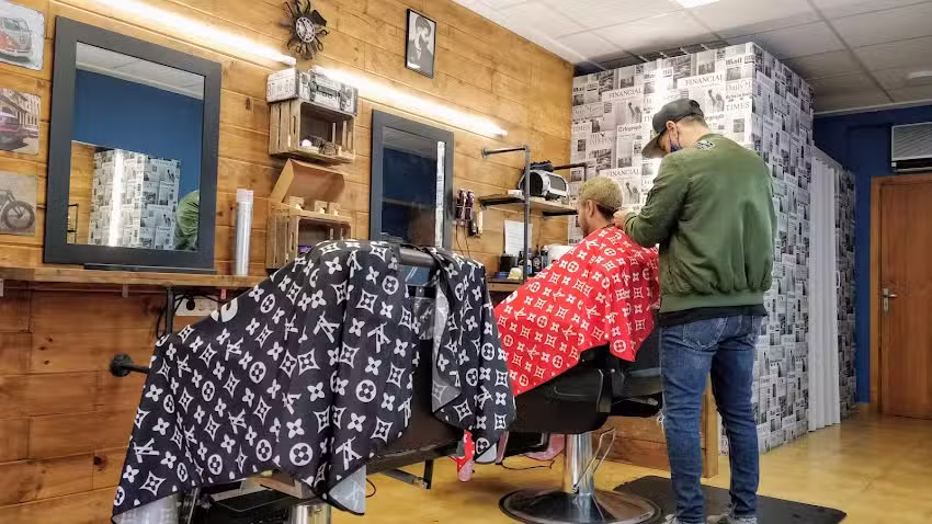 Sam&rsquo;s Barbers