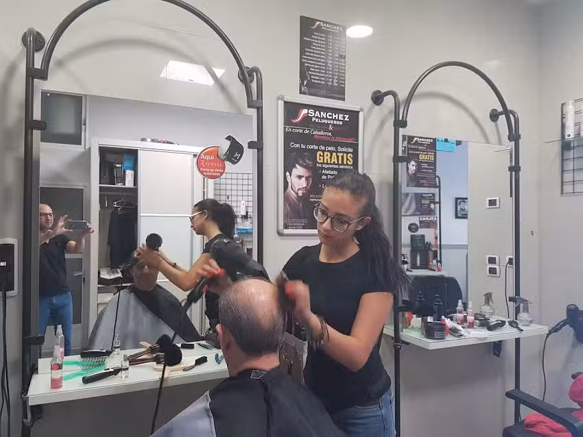 SÁNCHEZ PELUQUEROS