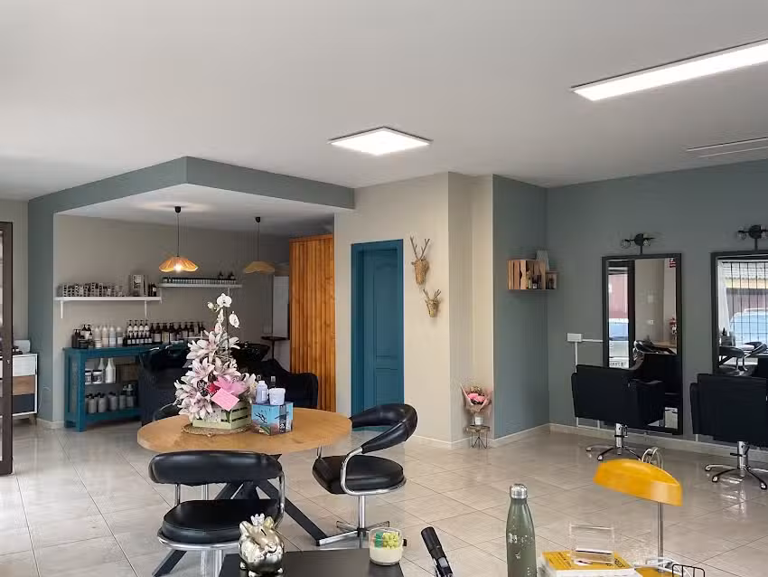 SANDHAIR STUDIO