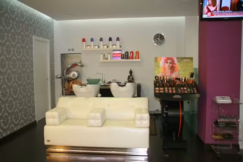 Sandra Calvelo peluquer&iacute;a y est&eacute;tica