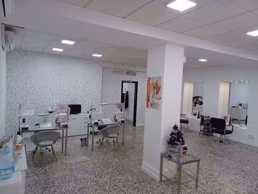 Sandra Peluquer&iacute;a y Est&eacute;tica