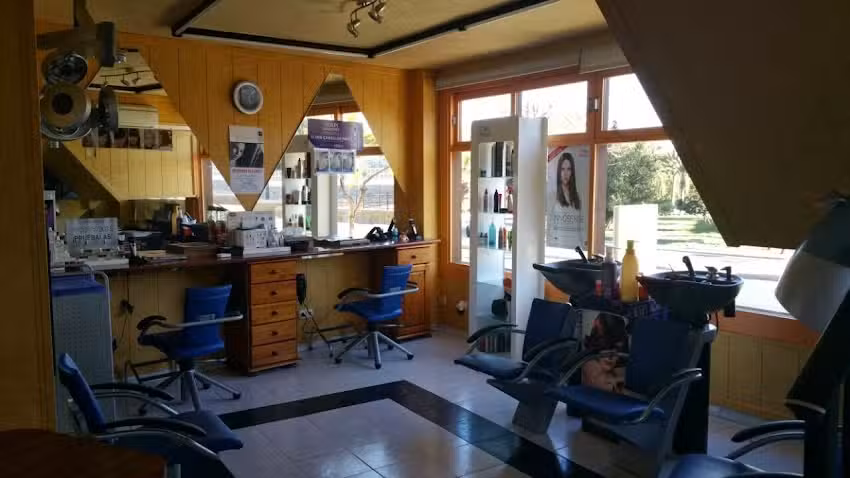 Silvia Due&ntilde;as Peluquer&iacute;a Aguadulce