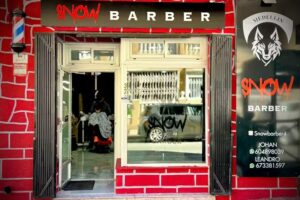SNOW BARBER