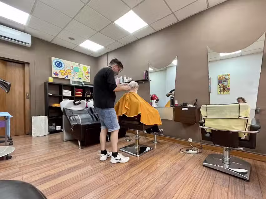 Socrates Peluqueros Estetica-Unisex