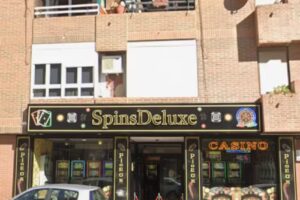 Spi­nsDeluxe