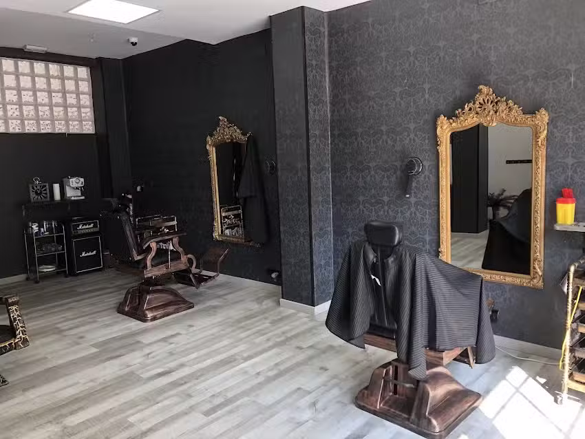 Street Barber 13