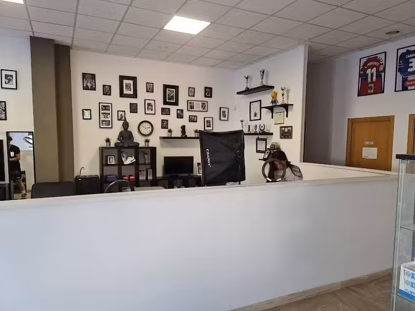 STREET TATTOO BARBER SHOP
