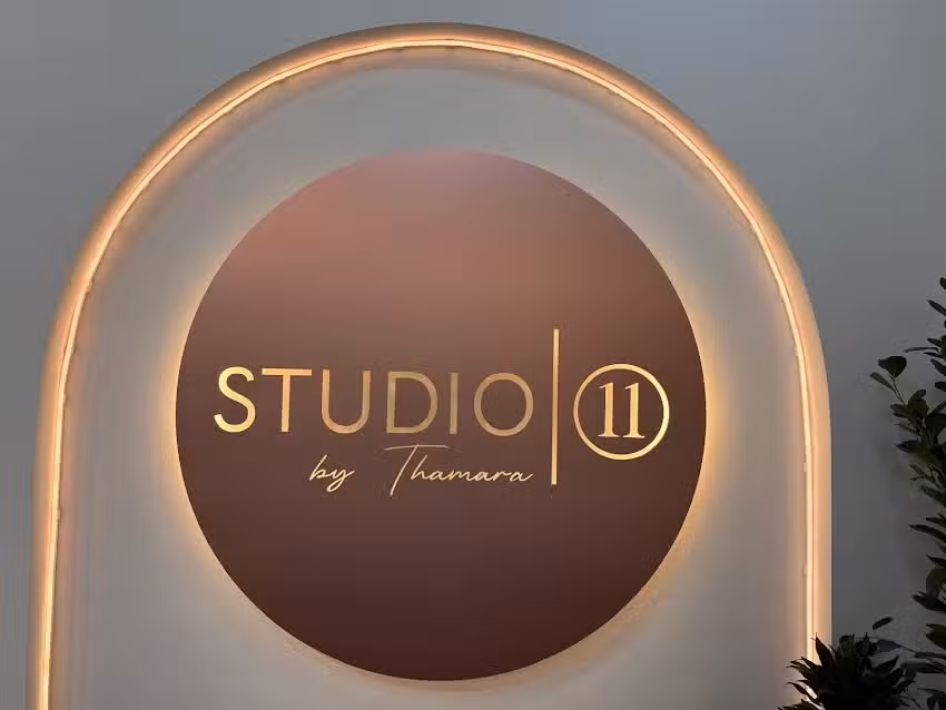 STUDIO 11 by Thamara