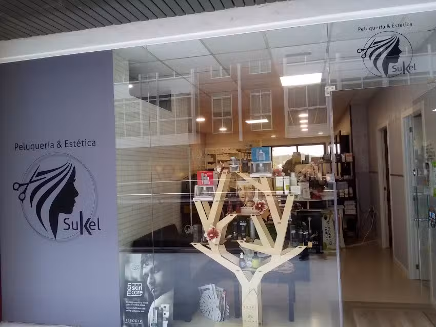 S&uacute;kel Peluquer&iacute;a y Est&eacute;tica