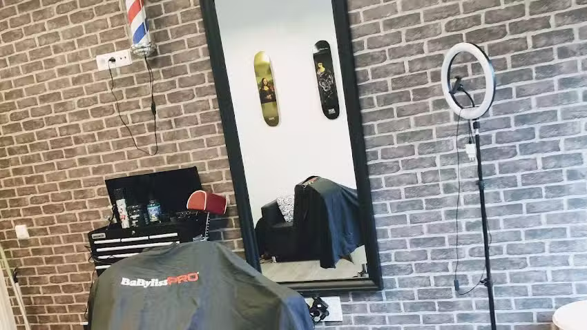 The barber Fede barrones