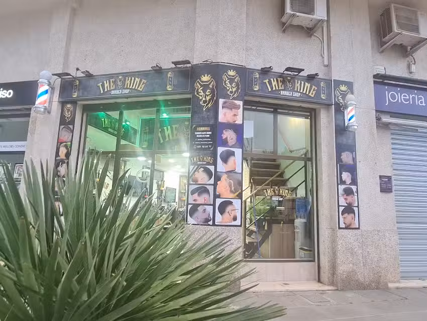 THE KING BARBER SHOP