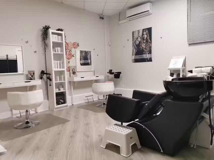UNIKA &ndash; Peluquer&iacute;a & Est&eacute;tica