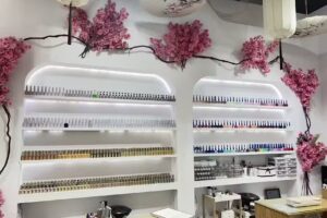 Unique Nalis Uñas Moncloa