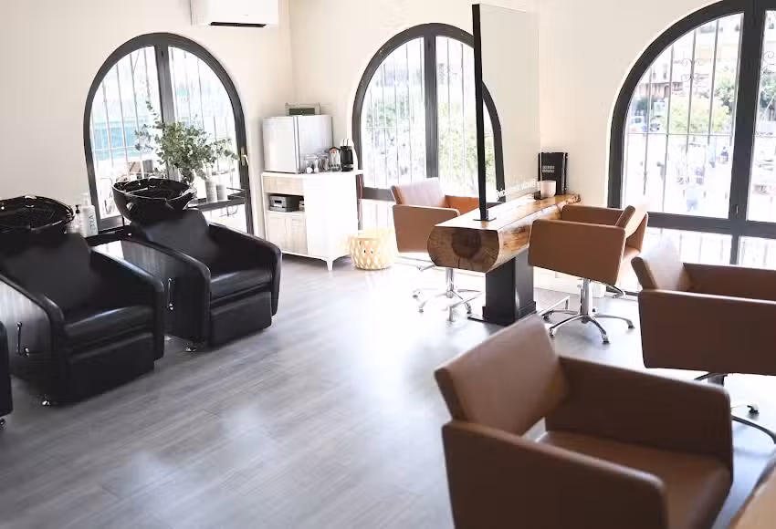 Vicente Ruiz &ndash; Peluquer&iacute;a, Centro Belleza