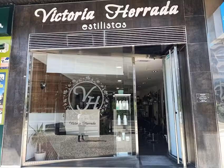 Victoria Herrada Estilistas