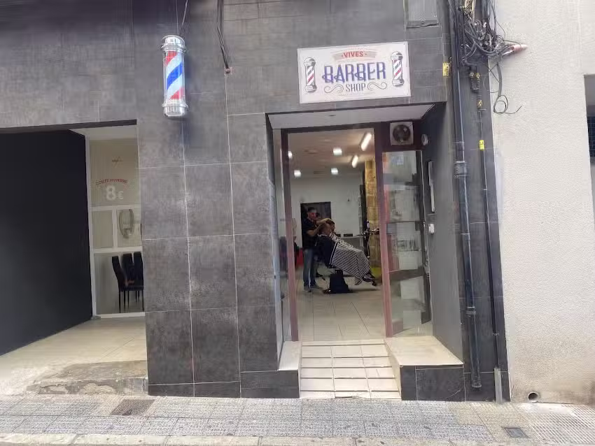 Vives barber shop de pedreguer