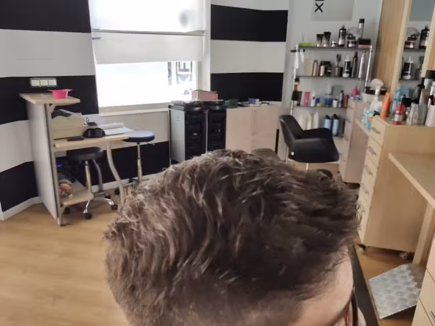 Xfl Peluqueria