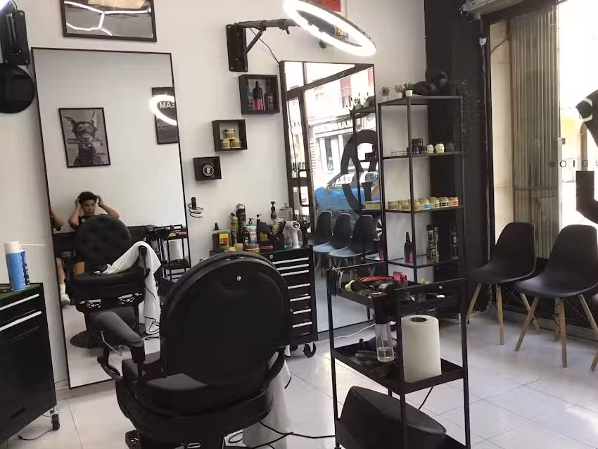 YG BARBER STUDIO