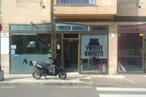 Yoiner barber